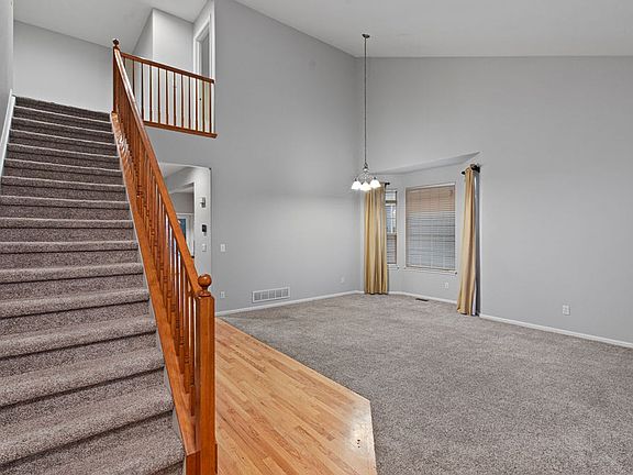 3rd image of 2721 Chase Dr