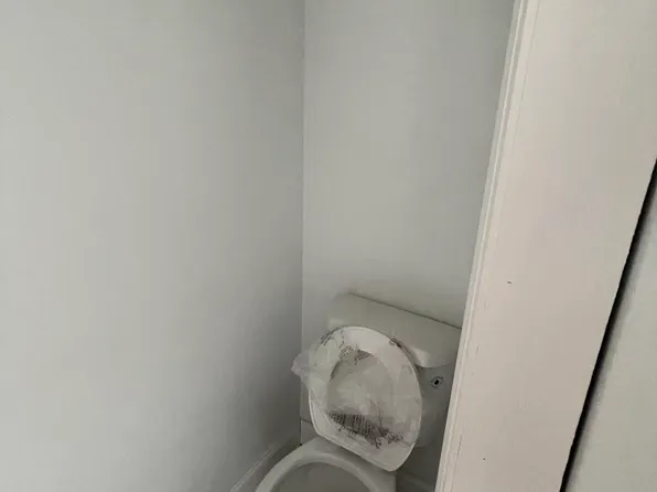 582 Bay Ridge Avenue image 15 of 17