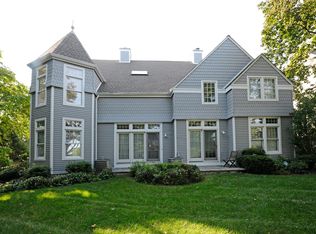 186 Field Point Rd APT 1A, Greenwich, CT 06830