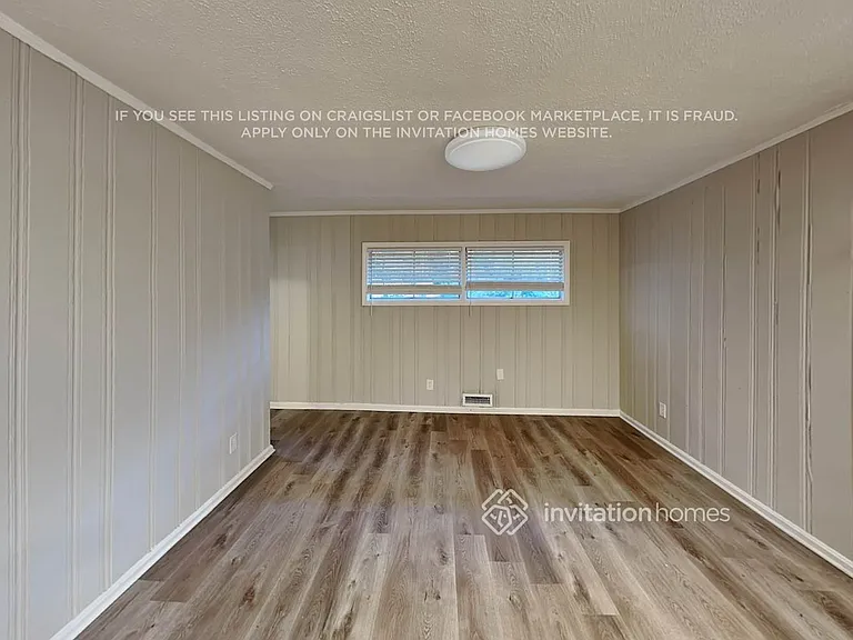 1921 Cindy Dr — Photo 7