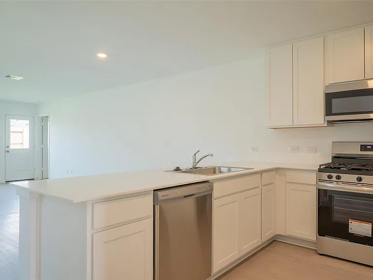 6147 Sunburst Scarlet St — Photo 21