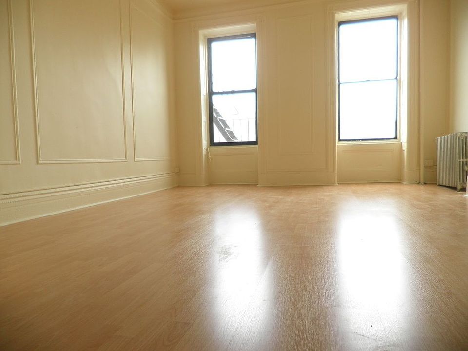 1st image of 694 10th Ave APT 4N