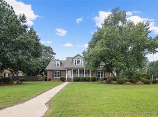 2800 Selhurst Dr, Fayetteville, NC 28306