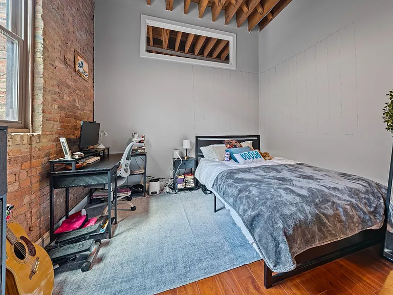 359 W Chicago Ave #2S — Photo 9