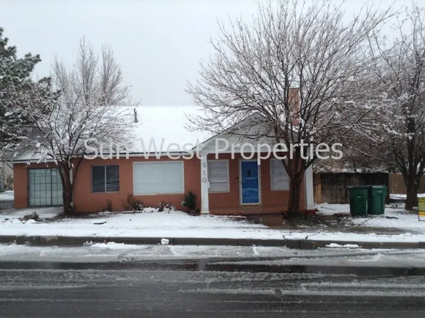 510 N Behrend Ave, Farmington, NM 87401