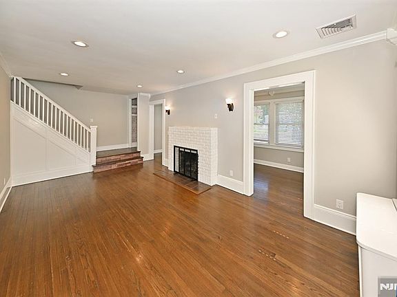 2nd image of 217 Elmwood Ave