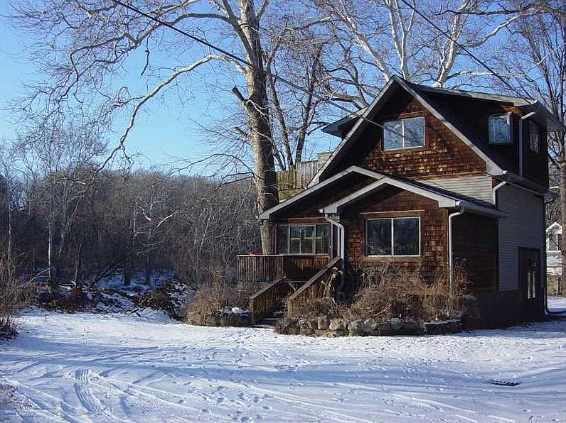 1st image of 4998 Riverview Dr