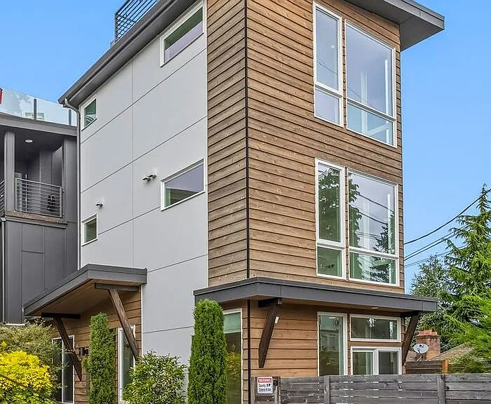6710 36th Ave SW #B — Photo 1