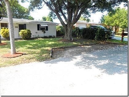2nd image of 2033 Hess Dr
