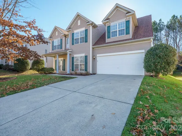 2299 Elendil Ln, Charlotte, NC 28269