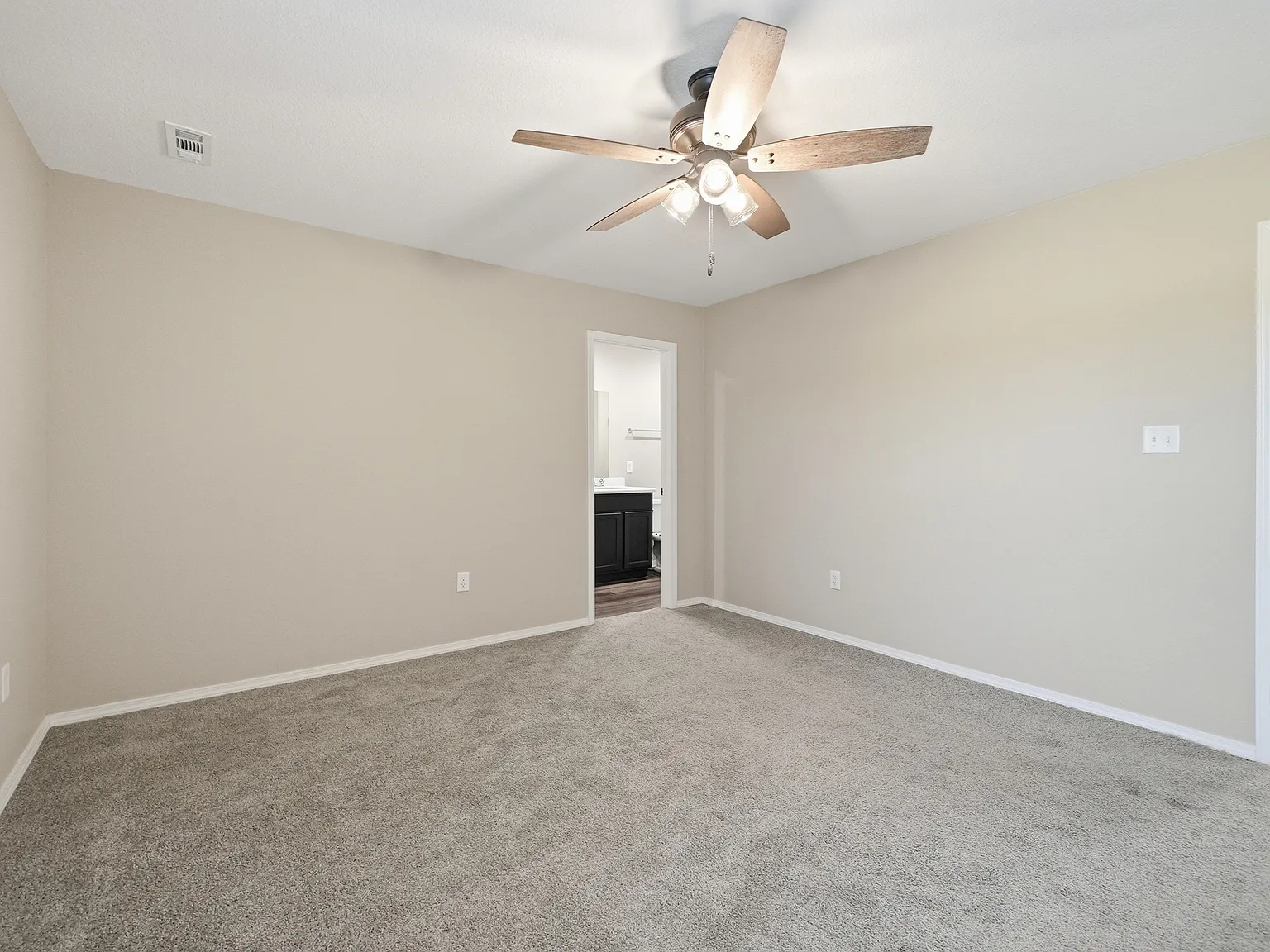 19 Farmhouse Circle - 1 — Photo 2