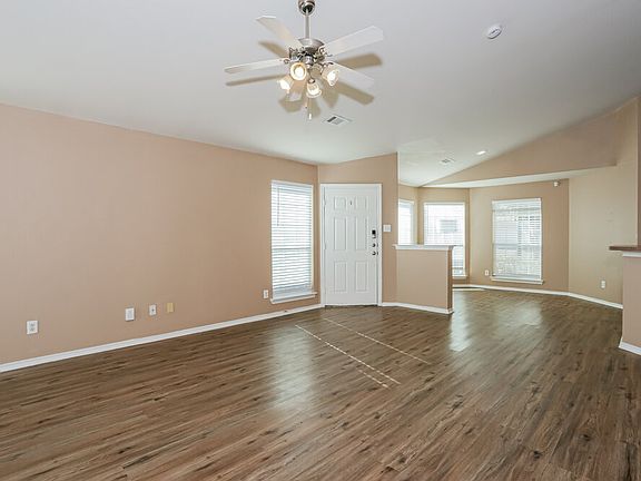 5th image of 6440 Regina Dr