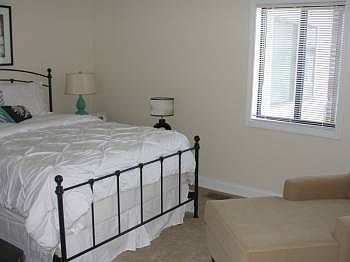 5th image of 609 Norwest Dr