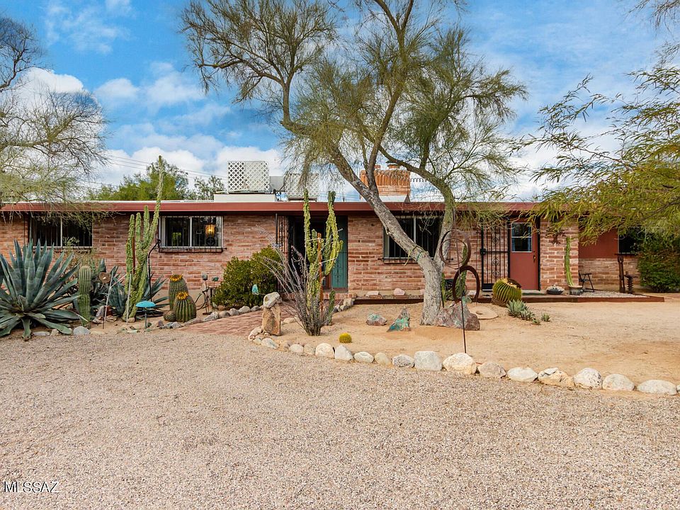1st image of 1550 W Calle Del Media