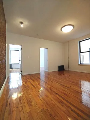 Rented by Moss Realty Company | media 21