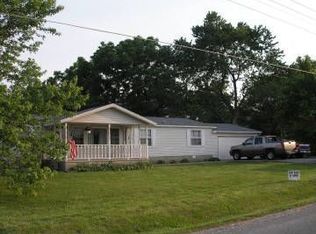 608 Mine B Rd, Herrin, IL 62948