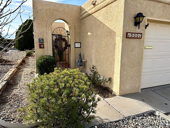 3rd image of 5001 La Fiesta Dr NE