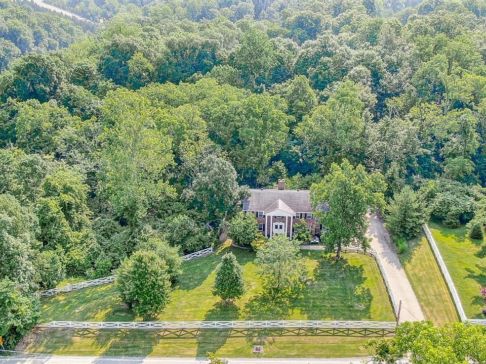 7272 Ayers Rd, Cincinnati, OH 45255 Zillow