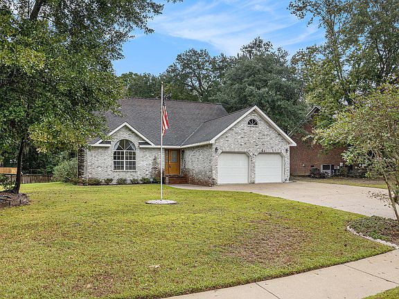 4th image of 1530 Sterling Oaks Dr