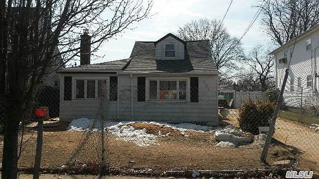 1st image of 485 Pinebrook Ave