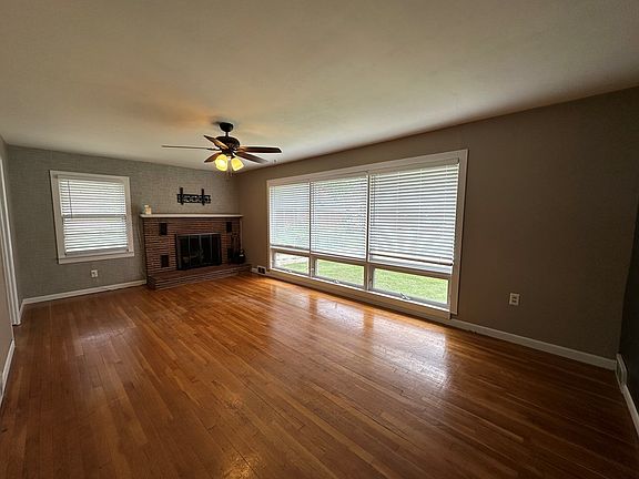 5th image of 604 S Bradford St