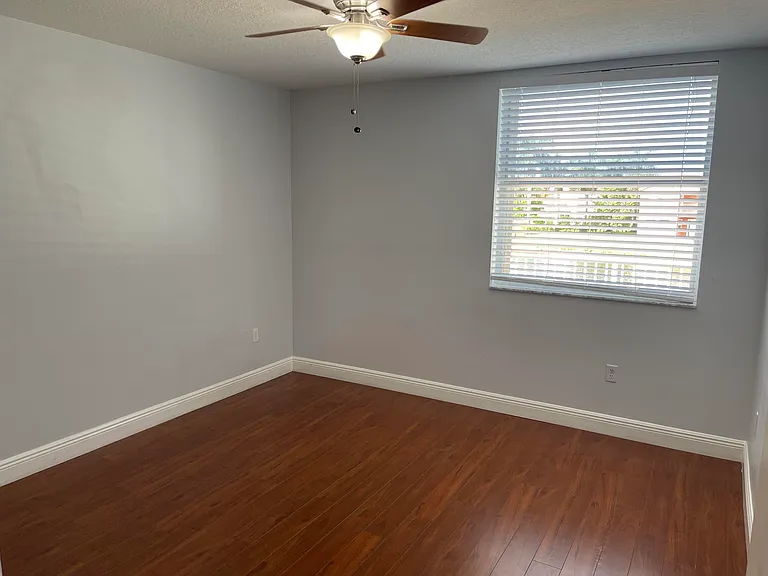 9828 Stover Way — Photo 22