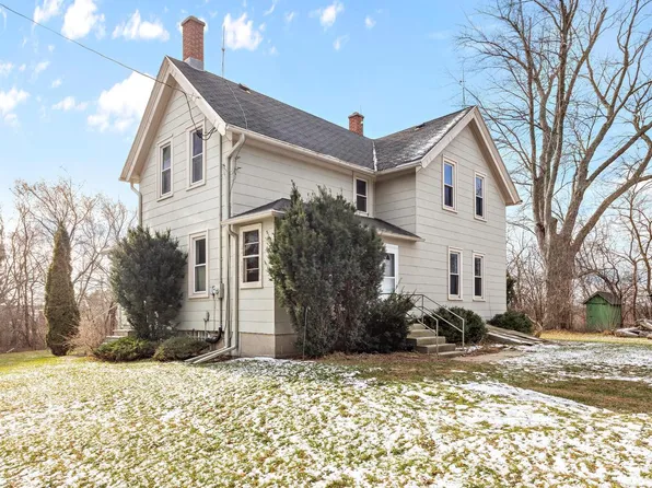 2315 County Road W ROAD, Grafton, WI 53024