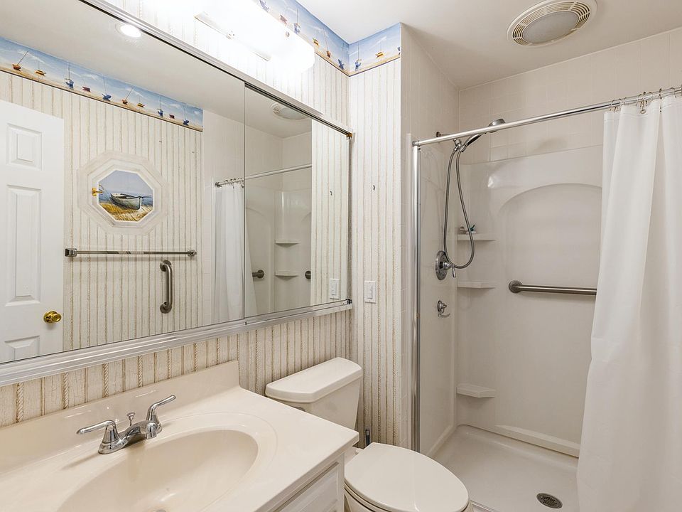1st image of 2555 Youngs Ave APT 12C