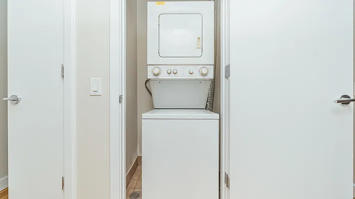 Rented by Nooklyn NYC LLC | media 5