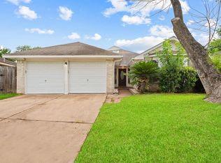 16022 Sierra Vista Dr, Houston, TX 77083