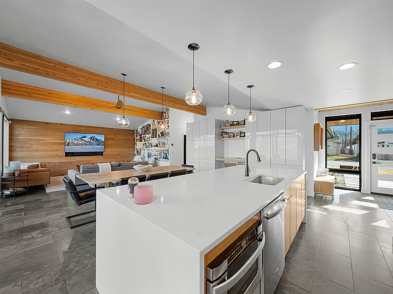 2713 Mesa Ave — Photo 11