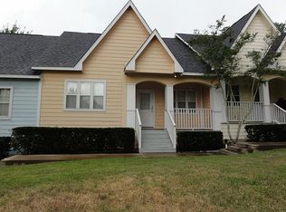 201 E Luhn St APT 3, Bellville, TX 77418
