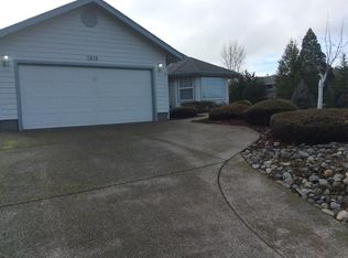 1515 Panoramic Loop, Grants Pass, OR 97527