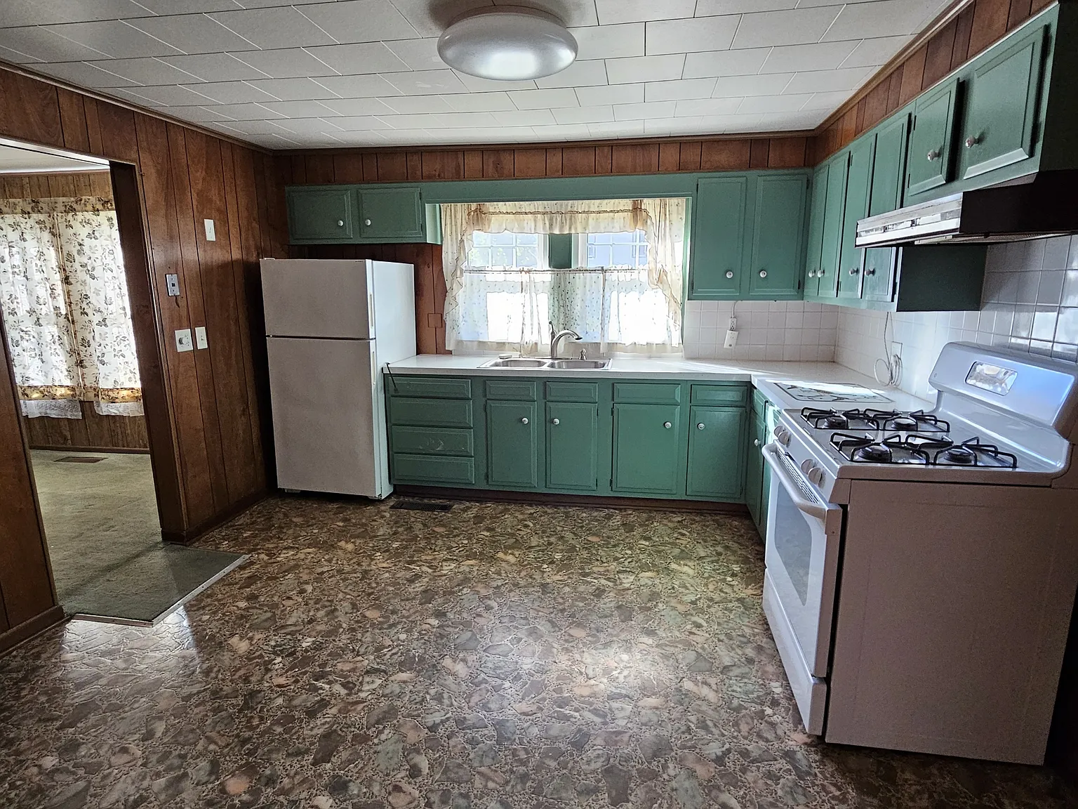 8444 Hickman Road - 1 — Photo 1