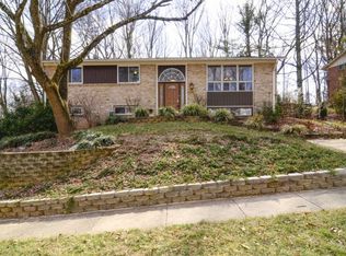 5212 Stonington Dr, Fairfax, VA 22032