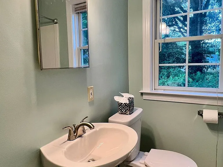 2517 Williams St — Photo 11