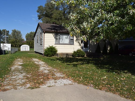 2nd image of 2915 Avenue N