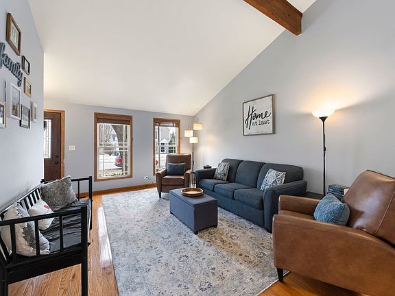 5th image of 2630 White Barn Rd