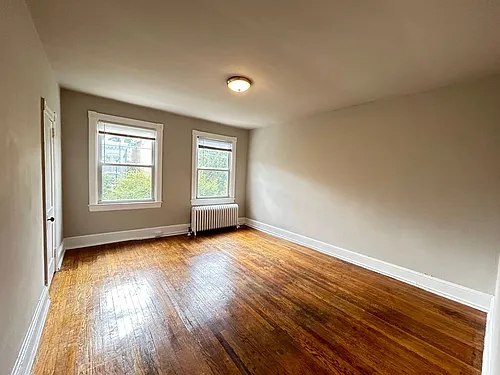 226 C St NE Photo 1