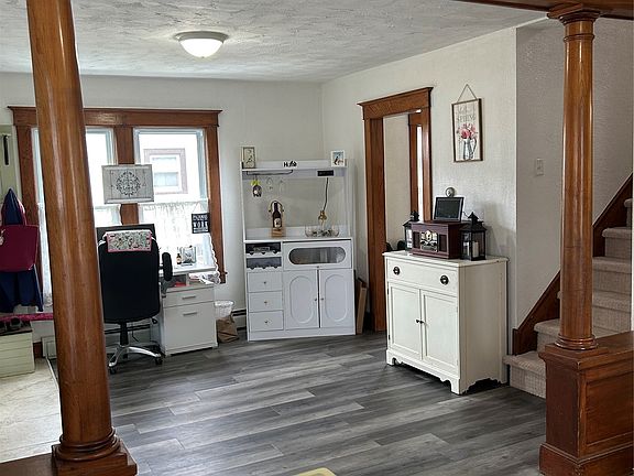 3rd image of 358 Kattelville Rd