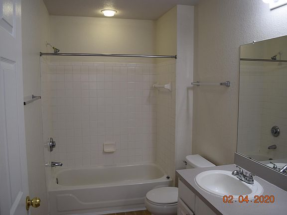 3rd image of 13703 N Richmond Park Dr #2606