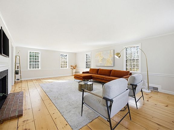 5th image of 16 Coleman Rd