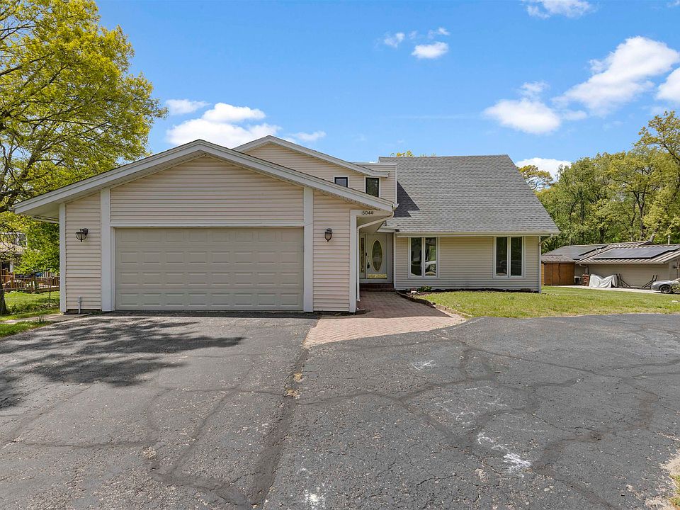 1st image of 5044 Lanterne Ct