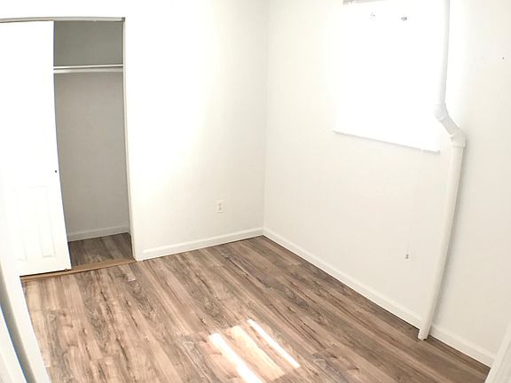 4th image of 2279 Steinway St
