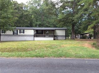 823 Pinehaven Dr, New London, NC 28127