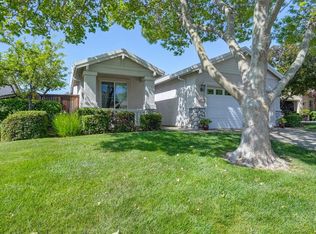 2811 Black Oak Dr, Rocklin, CA 95765