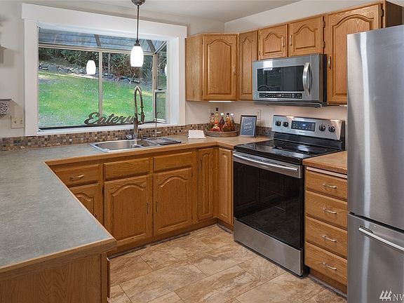 2nd image of 1722 Leonie Ln NW
