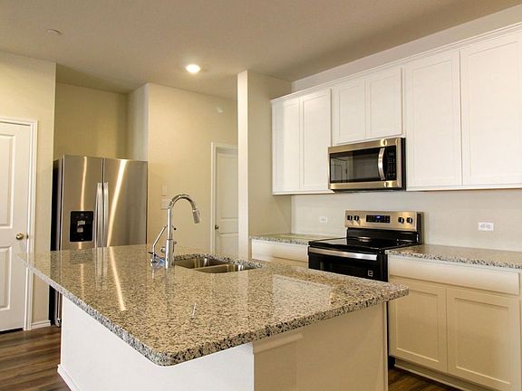 3rd image of 12810 Siena Village Ln
