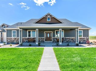 59601 E 56th Ave, Strasburg, CO 80136