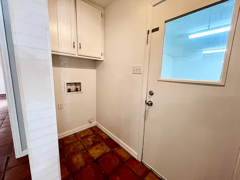5008 Millsprings Dr — Photo 26